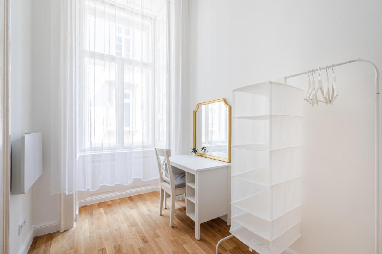 Sunset Treasure 3-Bdr Apartment Budapest Esterno foto