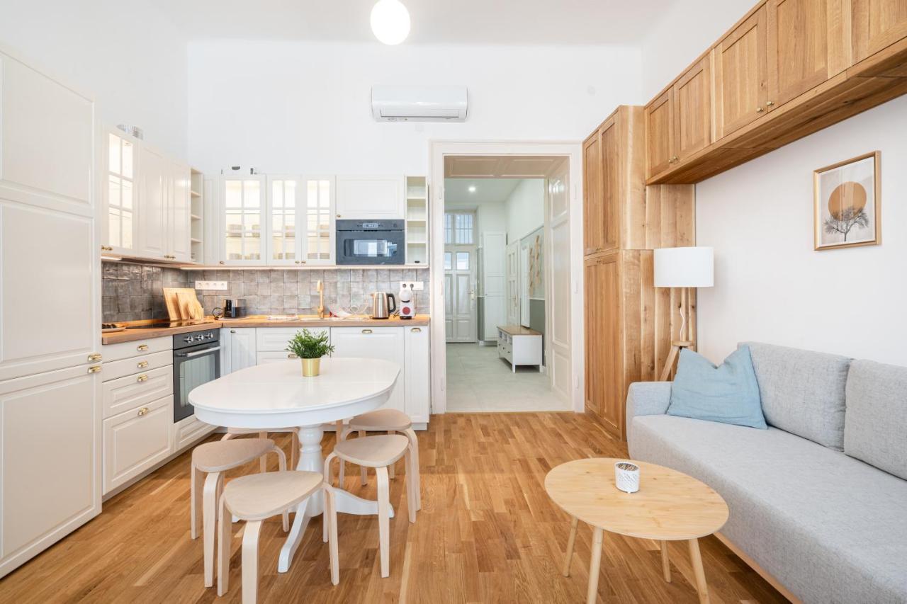 Sunset Treasure 3-Bdr Apartment Budapest Esterno foto