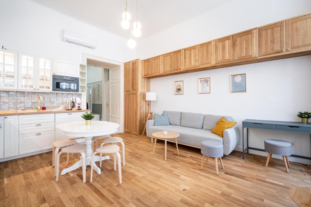 Sunset Treasure 3-Bdr Apartment Budapest Esterno foto